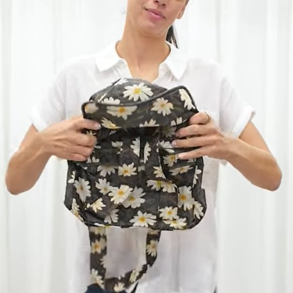 Brand New Lug Ranger XL Packable Tote Bag - Picture 5 of 14